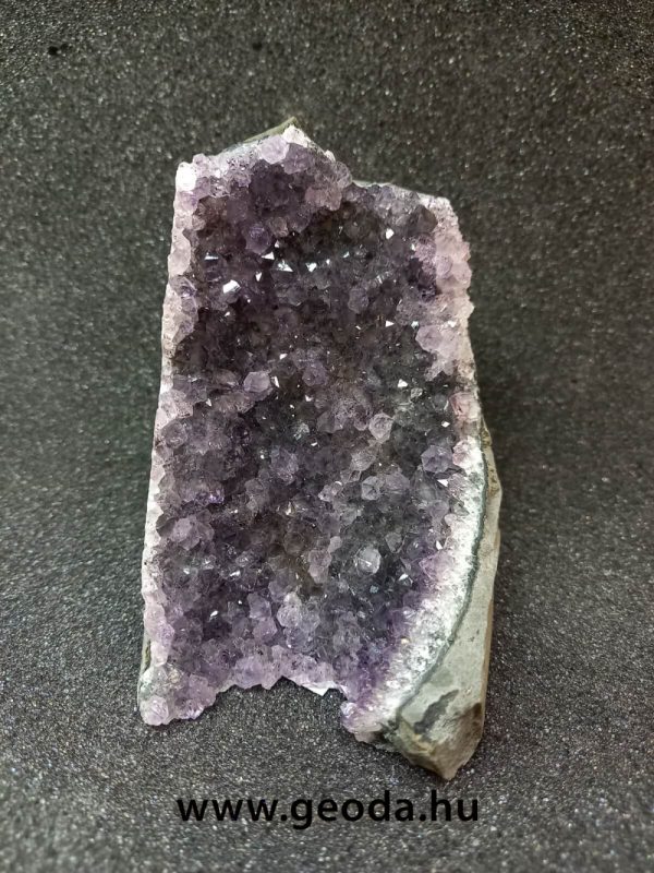 Ametiszt (nagyobb) 10
